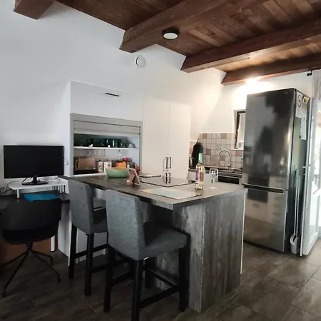 Apartament Velencei Odu Velence