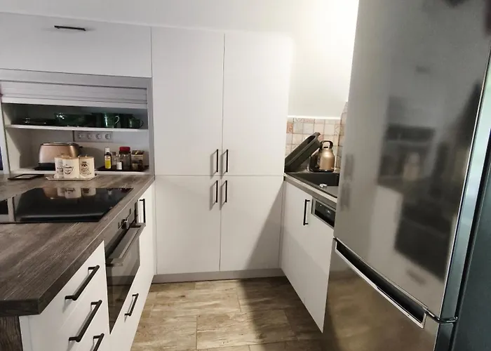 Velencei Odu * Velence